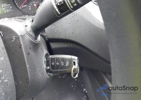 2019 Hyundai Accent Se z USA, uszkodzony, nr VIN 3KPC24A34KE073468